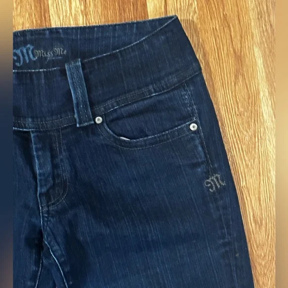 COPY - Miss Me Dark Rinse Indigo Flare Jeans size 29 - Picture 3 of 7